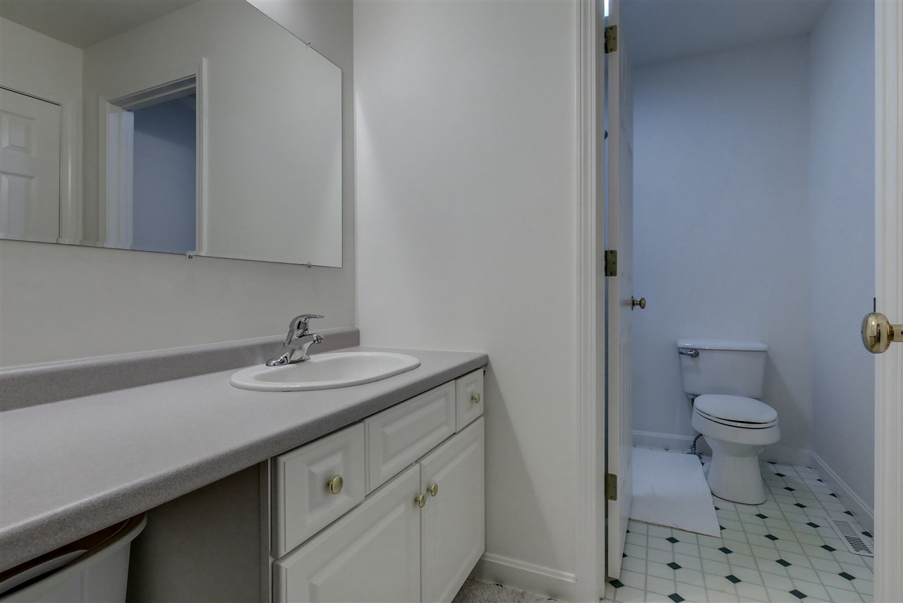 89 Wellington Hill Road Manchester, NH 03104 - Photo 15 of 25 Gallery Image 15