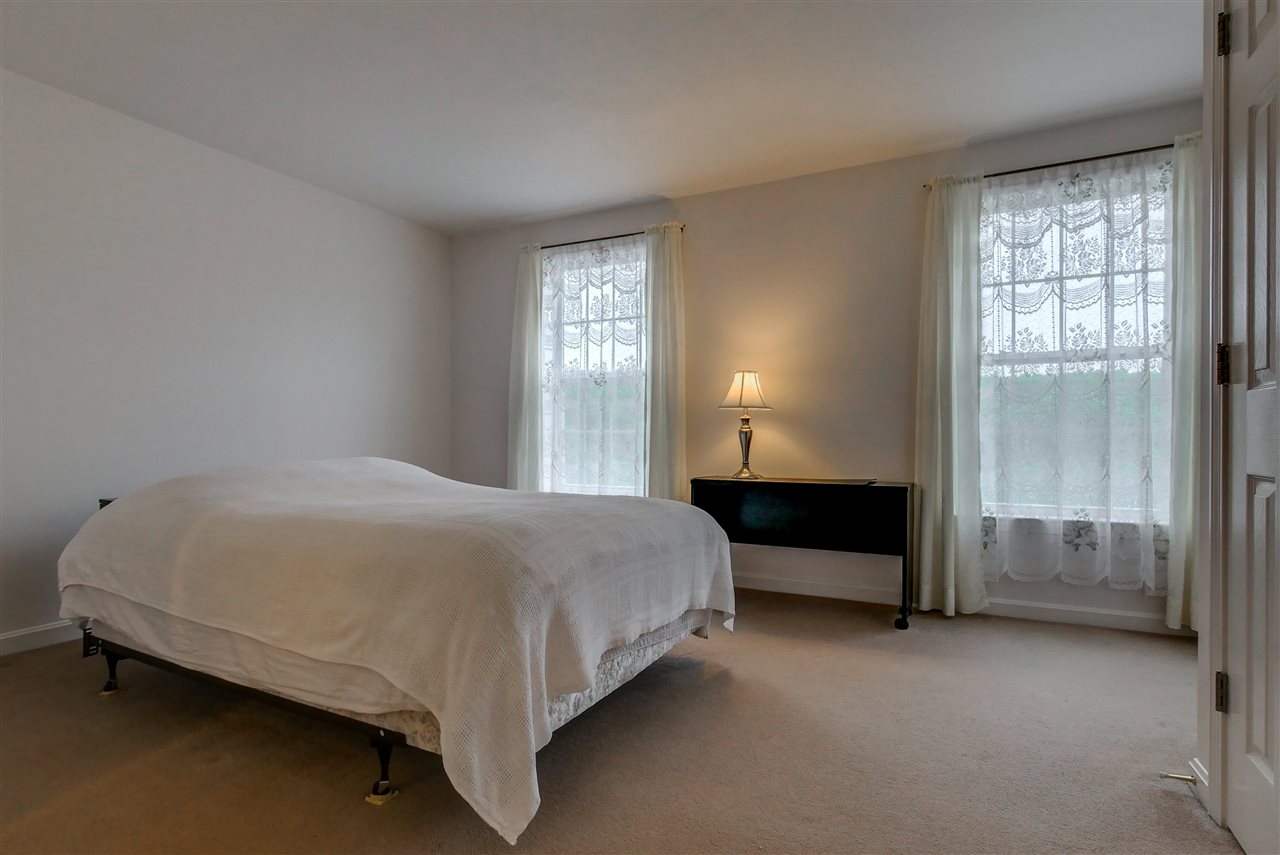 89 Wellington Hill Road Manchester, NH 03104 - Photo 18 of 25 Gallery Image 18