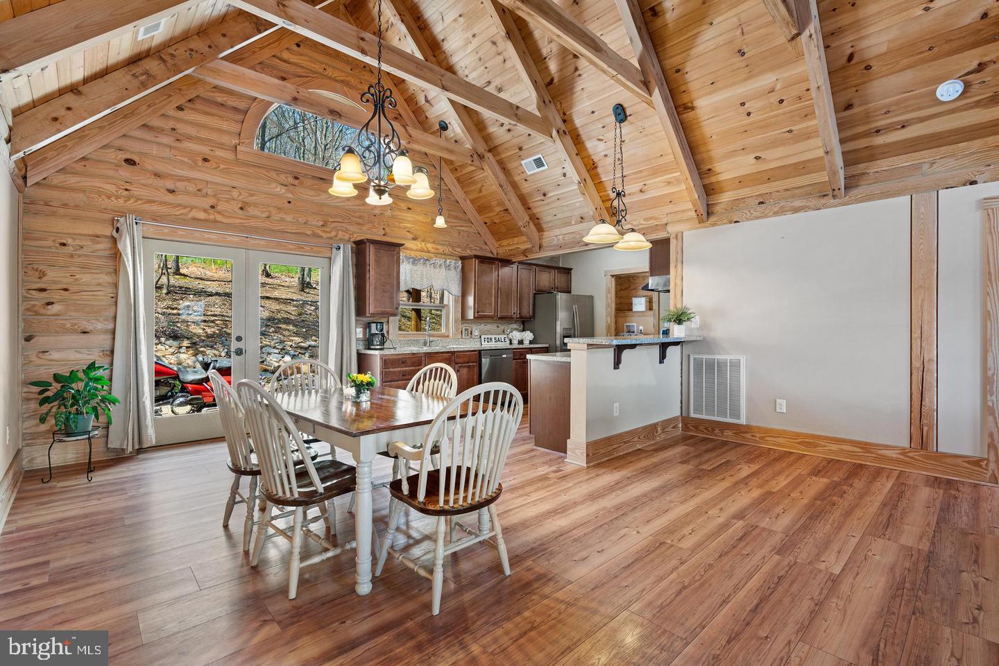 1600 Mercer Road Haymarket, VA 20169 - Photo 19 of 38 Spacious Dining