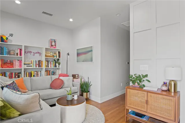 $8,000 | 6835 Aldea Avenue, Van Nuys, CA 91406