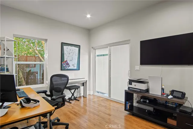 $8,000 | 6835 Aldea Avenue, Van Nuys, CA 91406