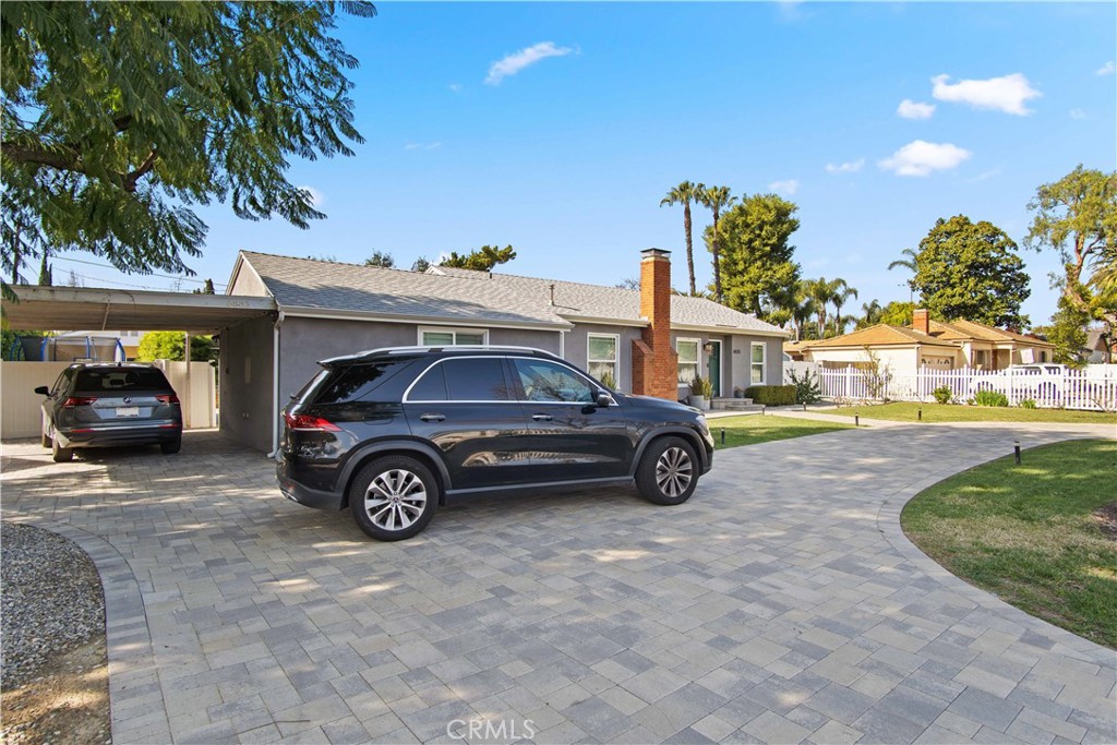 6835 Aldea Avenue Van Nuys, CA 91406 - Photo 50 of 50 a car parked in parking