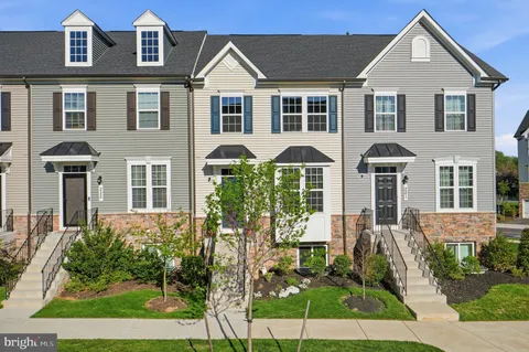 $2,900 | 223 Edwin Road, Frederick, MD 21702