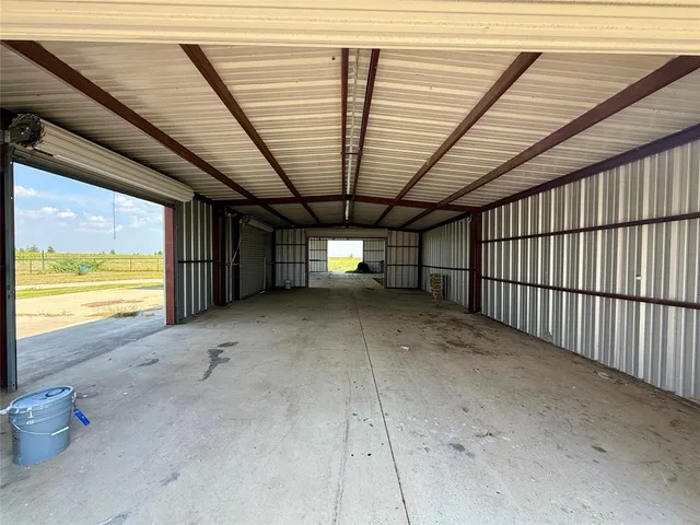 $584,000 | 6078 County Road 302, Grandview, TX 76050