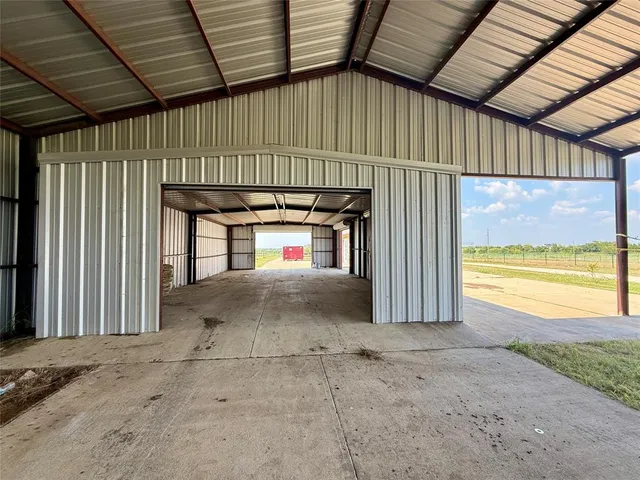 $584,000 | 6078 County Road 302, Grandview, TX 76050