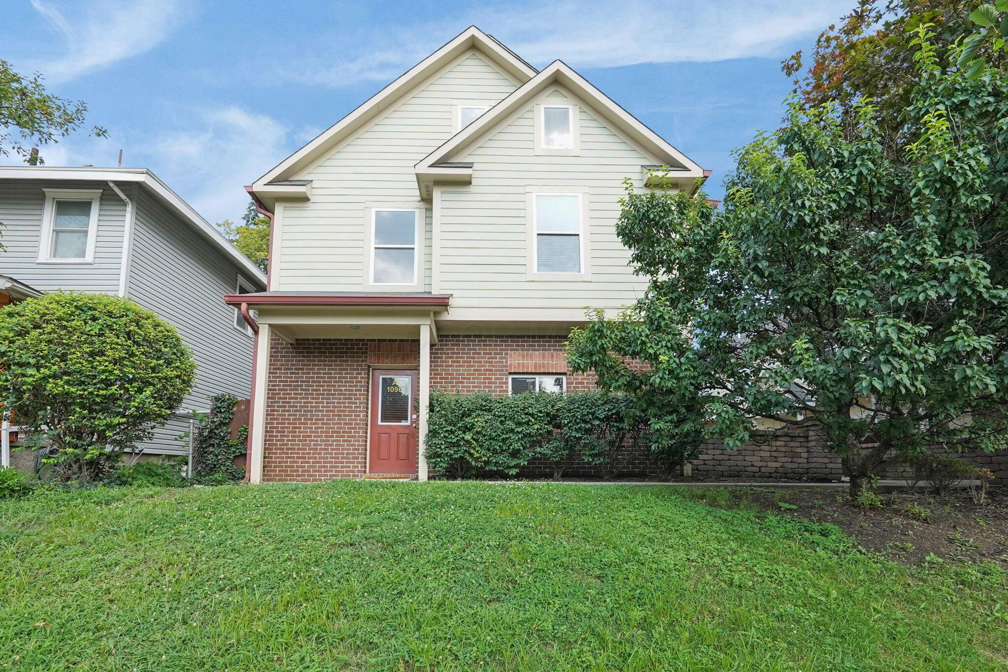1096 Perry Street, Unit B Columbus, OH 43201 - Photo 26 of 33 21-web-or-mls-1096-perry-st-b