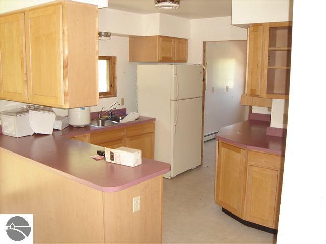 2032 River Road Frankfort, MI 49635 - Photo 5 of 15 1708685-4.JPG