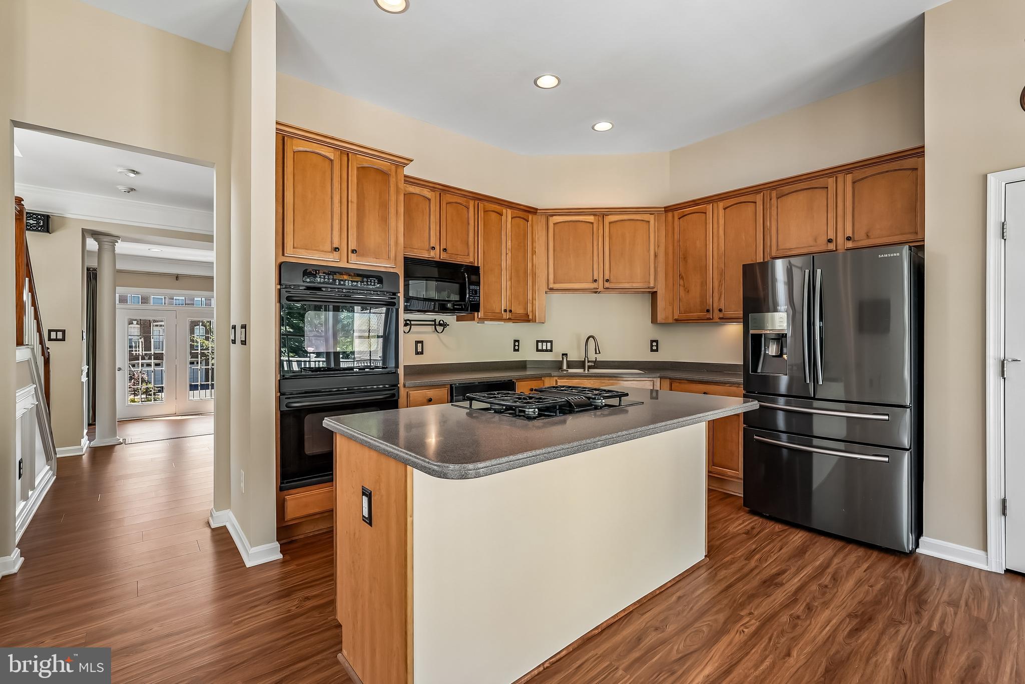 41935 Cinnabar Square Aldie, VA 20105 - Photo 15 of 39 Open Concept Kitchen