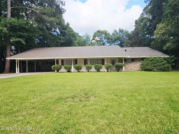 $335,900 | 810 Velma Street, Hattiesburg, MS 39402