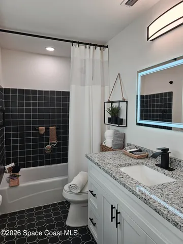 $2,350 | 872 Sadnet Circle Northeast, Palm Bay, FL 32905