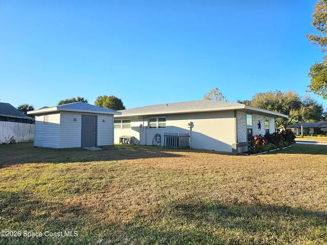 $2,350 | 872 Sadnet Circle Northeast, Palm Bay, FL 32905