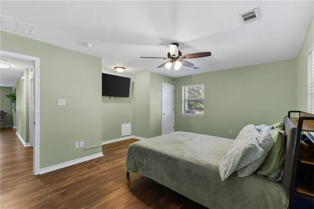 $305,000 | 316 Holly Drive, Caldwell, TX 77836