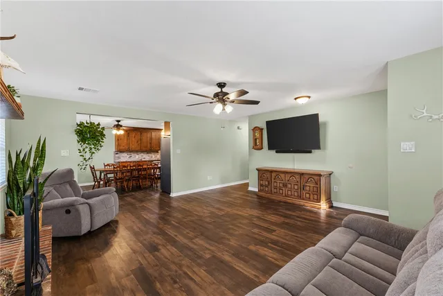 $305,000 | 316 Holly Drive, Caldwell, TX 77836