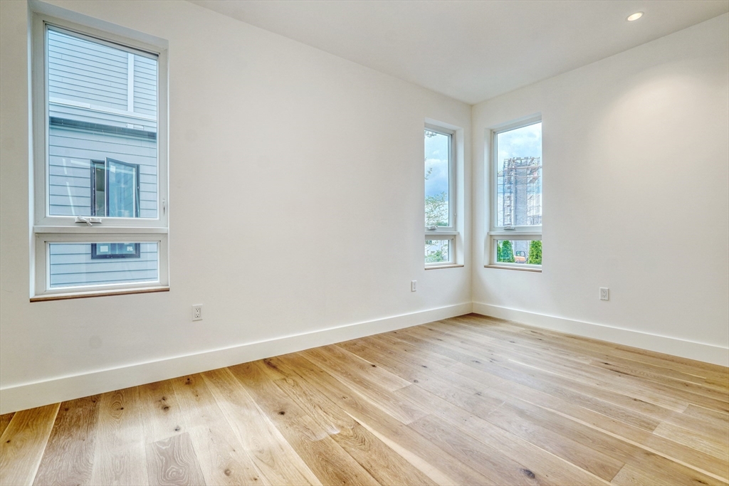 47 Bay State Road, Unit 2 Cambridge, MA 02138 - Photo 14 of 24