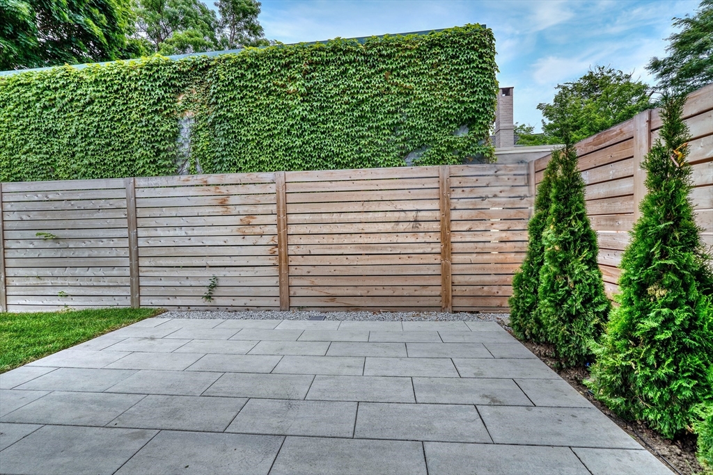 47 Bay State Road, Unit 2 Cambridge, MA 02138 - Photo 21 of 24