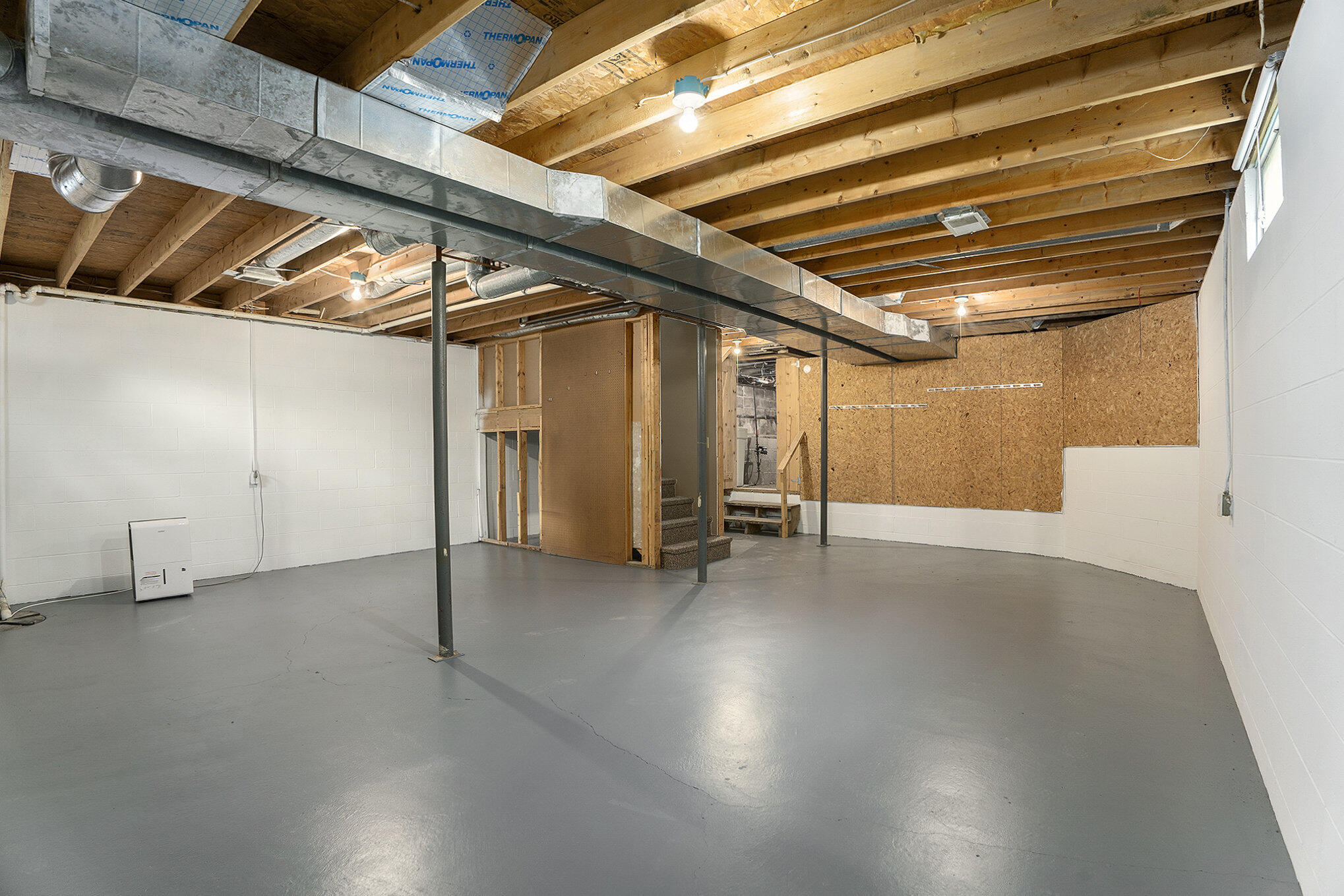 916 Yeomans Street Ionia, MI 48846 - Photo 11 of 18 012_file_743