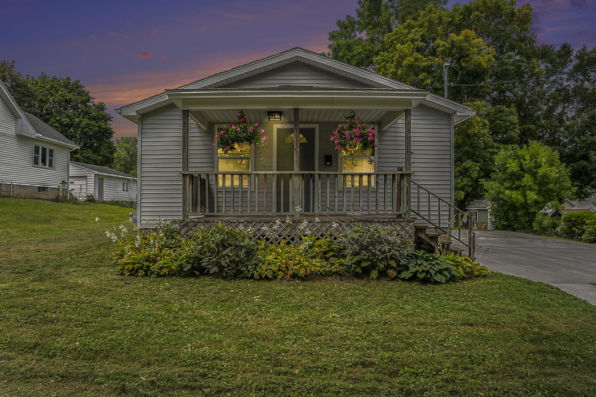 916 Yeomans Street Ionia, MI 48846 - Photo 17 of 18 001_file_774