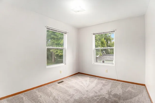 $201,900 | 916 Yeomans Street, Ionia, MI 48846