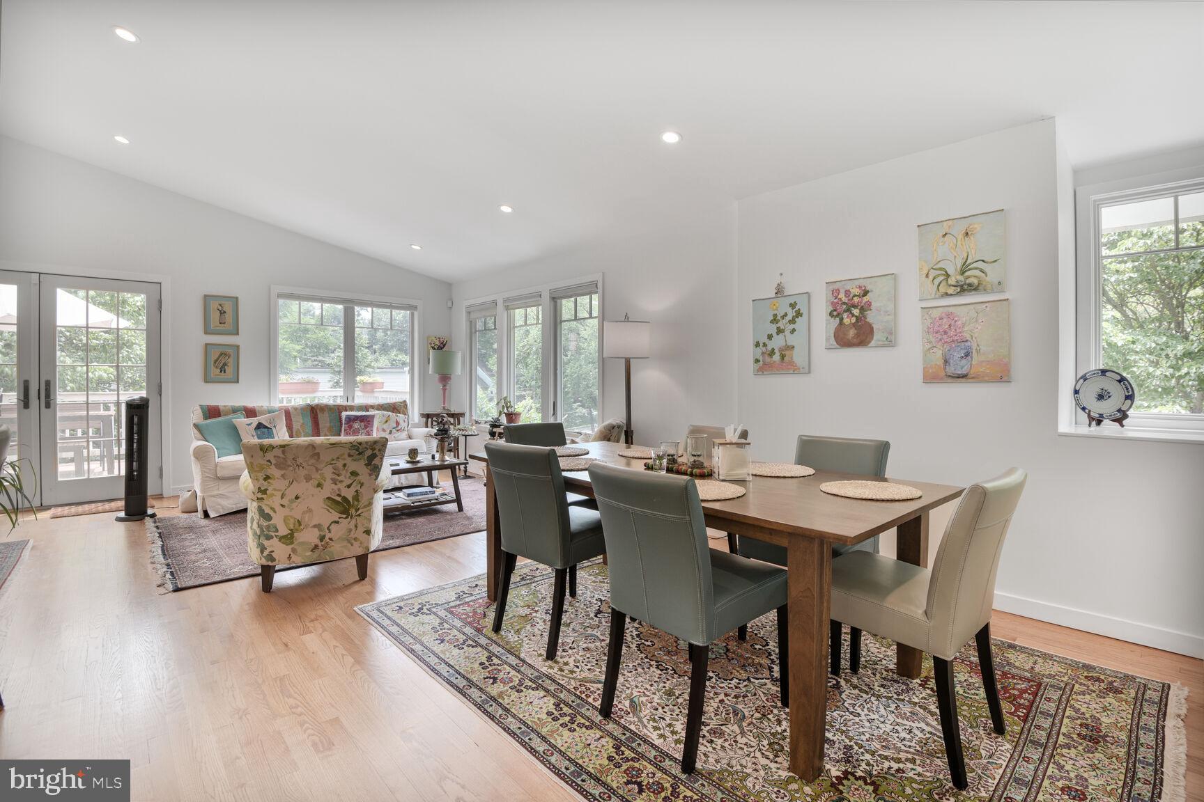 6322 Walhonding Road Bethesda, MD 20816 - Photo 8 of 28 Gallery Image 8