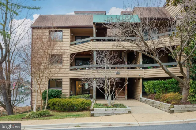 $799,000 | 4 President Point Drive, Unit A1, Annapolis, MD 21403
