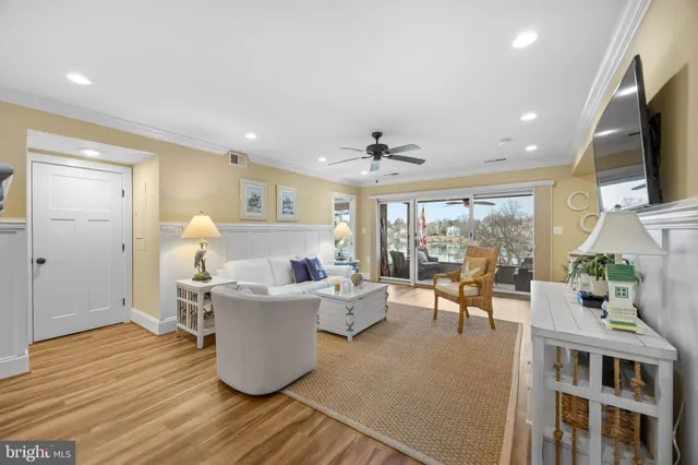 $799,000 | 4 President Point Drive, Unit A1, Annapolis, MD 21403