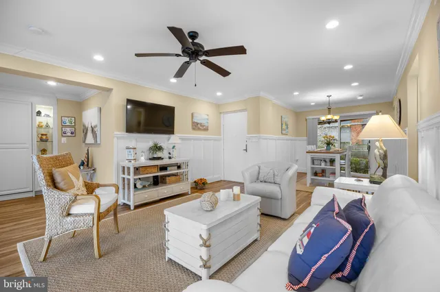 $799,000 | 4 President Point Drive, Unit A1, Annapolis, MD 21403