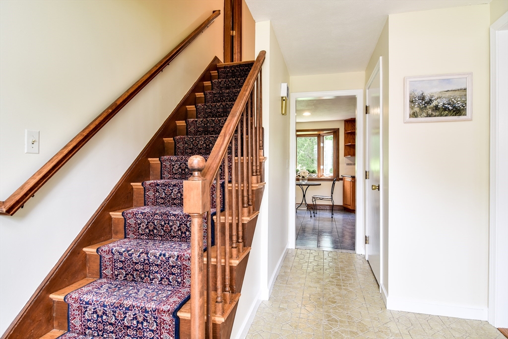 19 Swanson Road Framingham, MA 01701 - Photo 14 of 30