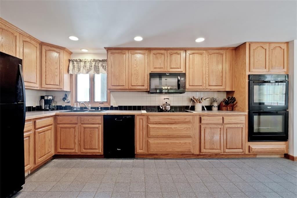44 Finn Parker Road Gorham, ME 04038 - Photo 8 of 34 Photo