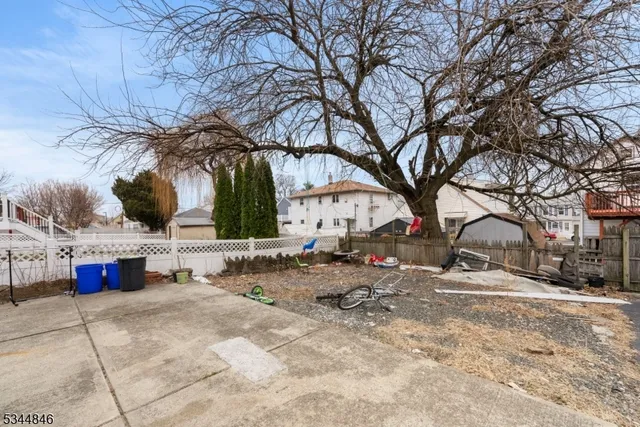 a picture of floor plan