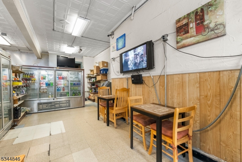 117 Valley Road Clifton, NJ 07013 - Photo 5 of 26