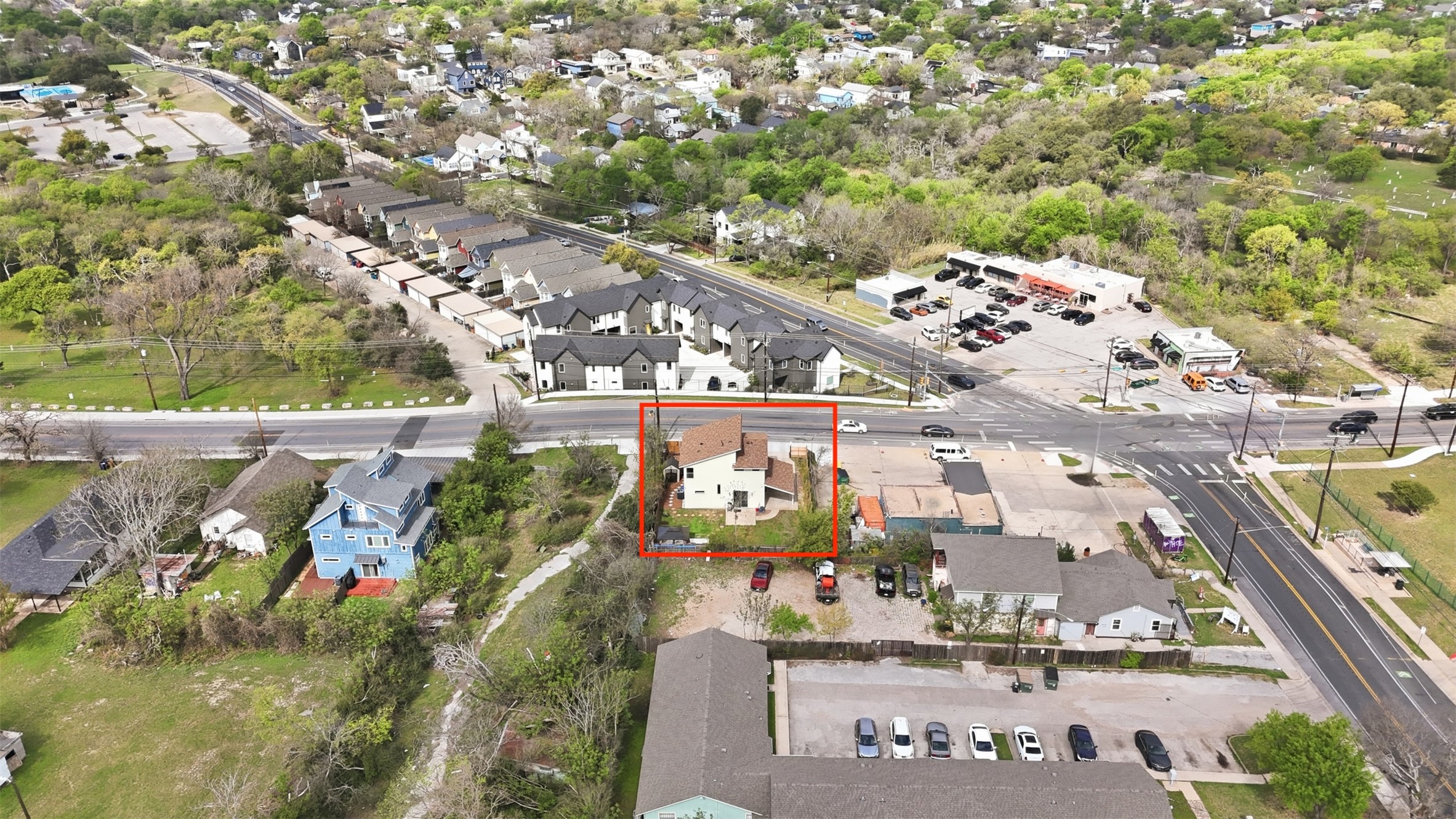 1185 Springdale Road Austin, TX 78721 - Photo 27 of 32 an aerial view of a city