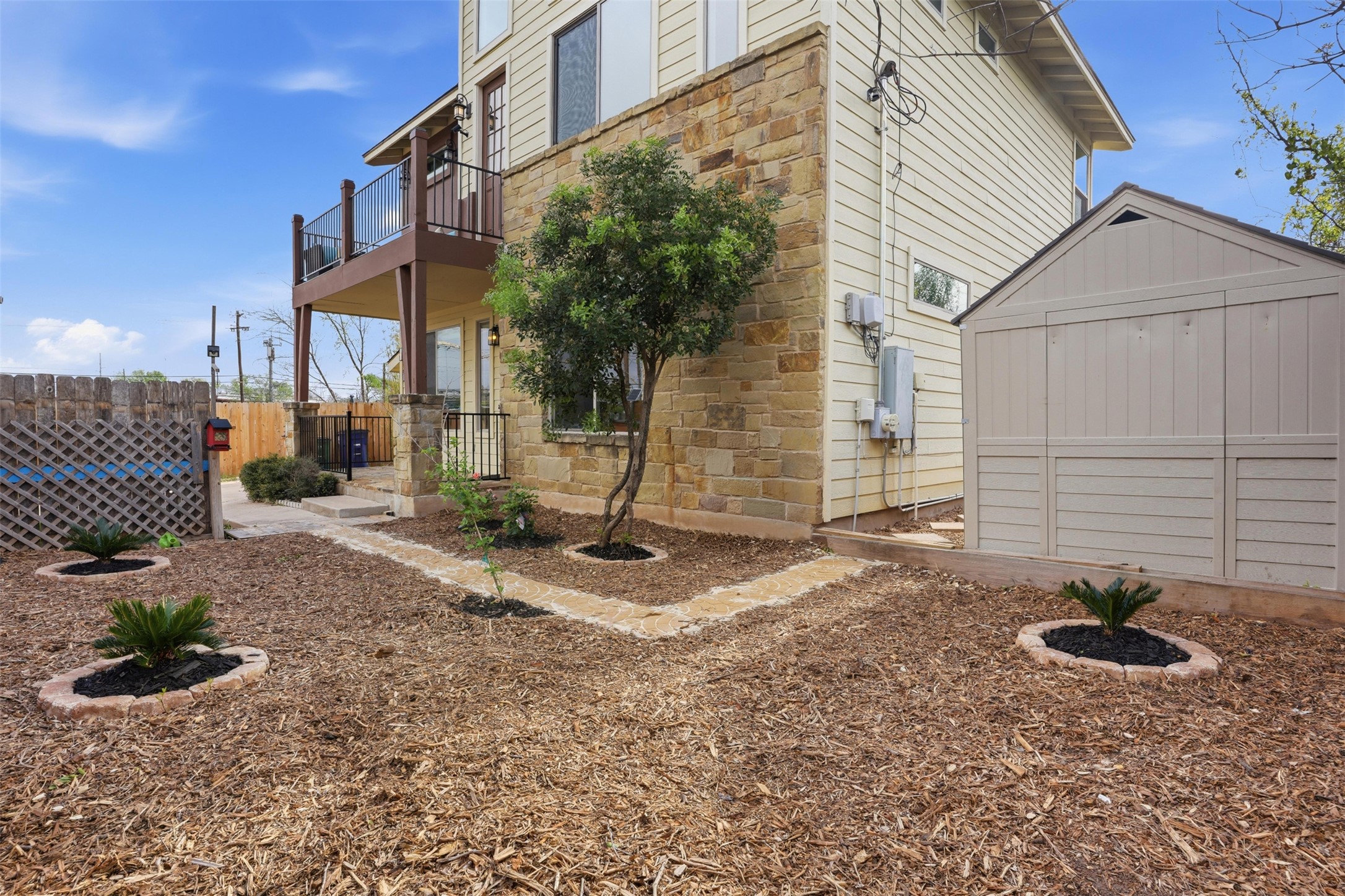 1185 Springdale Road Austin, TX 78721 - Photo 3 of 32