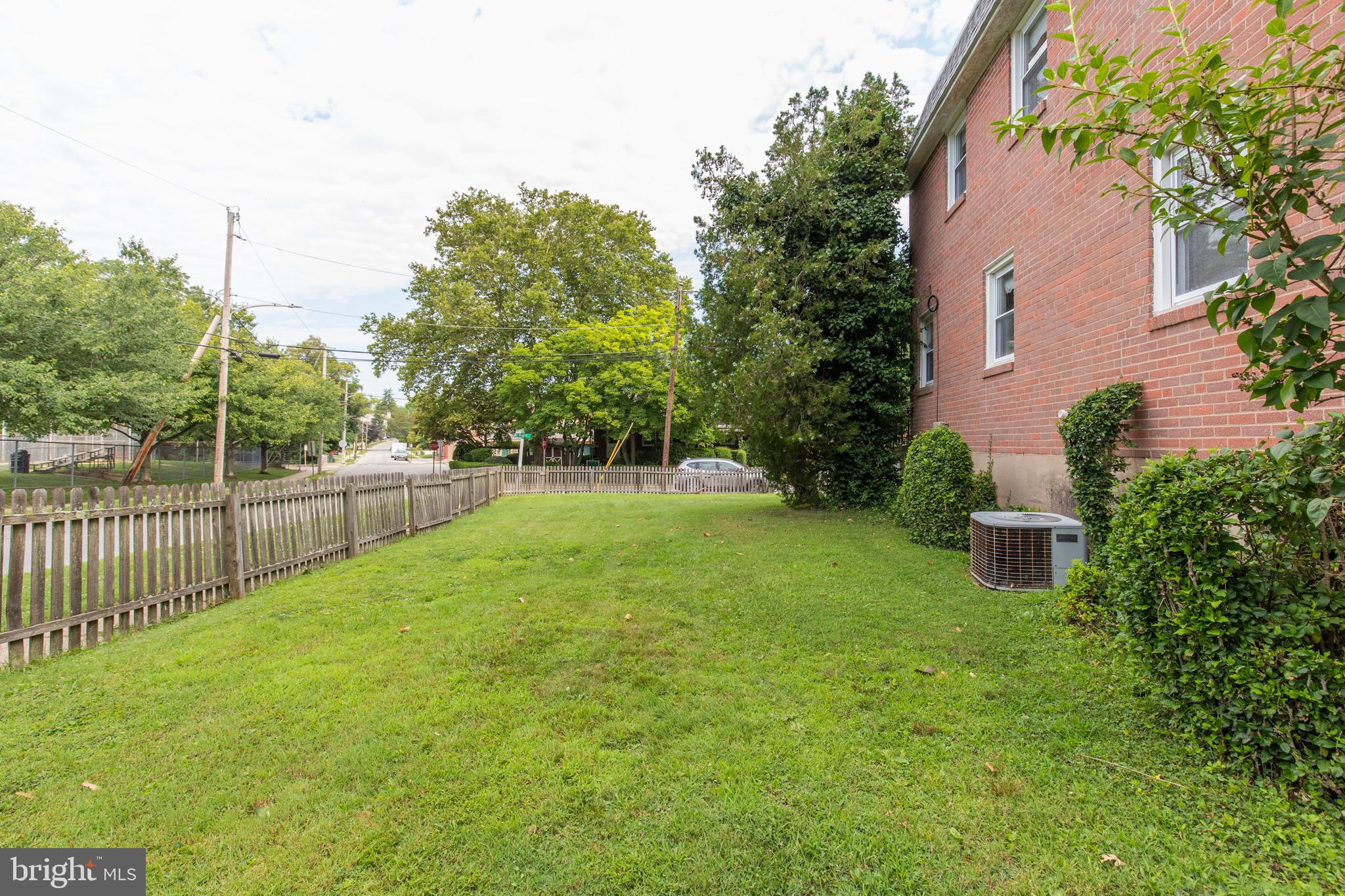 701 Humphreys Road Ardmore, PA 19003 - Photo 10 of 43