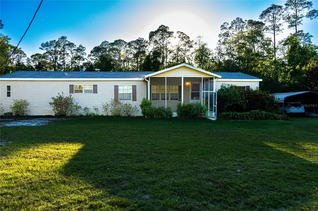 $299,000 | 147 Riley Lake Drive, Hawthorne, FL 32640