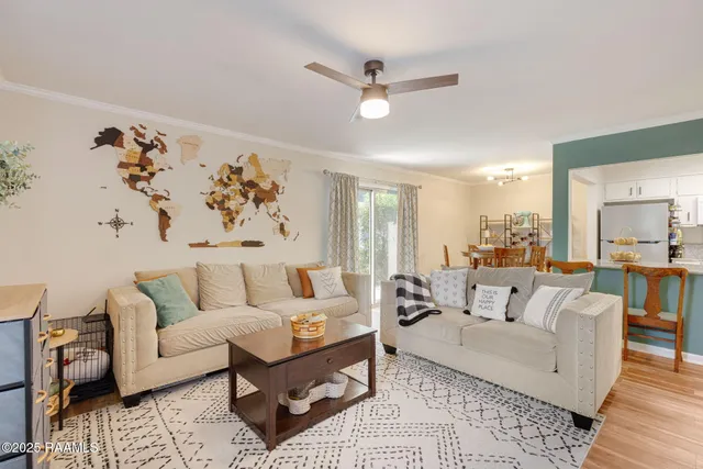 $1,050 | 211 Versailles Boulevard, Unit 5, Lafayette, LA 70501