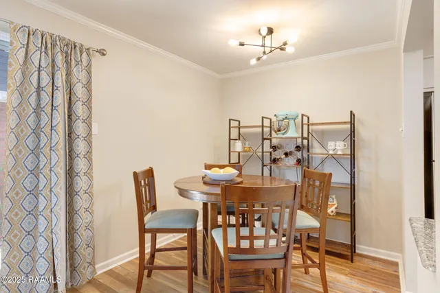 $1,050 | 211 Versailles Boulevard, Unit 5, Lafayette, LA 70501