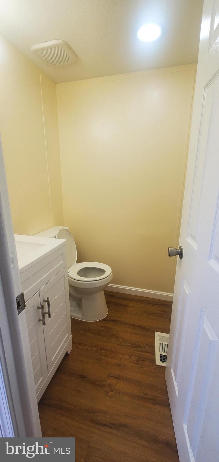 1909 Bruce Road Aberdeen, MD 21001 - Photo 6 of 20 Hallway Bath#1