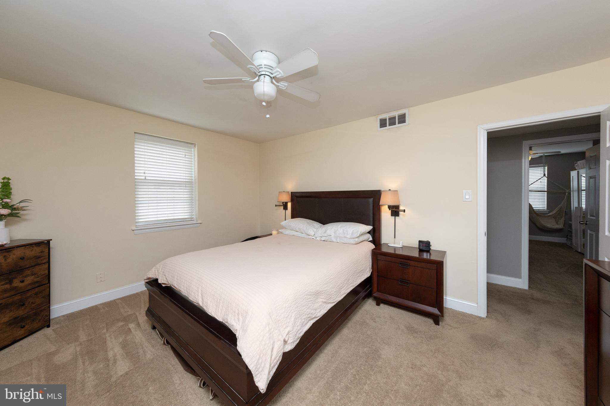 9207 Wesleyan Road Philadelphia, PA 19114 - Photo 14 of 27 Gallery Image 14
