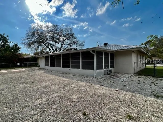 $2,150 | 4514 Beacon Drive, Sarasota, FL 34232