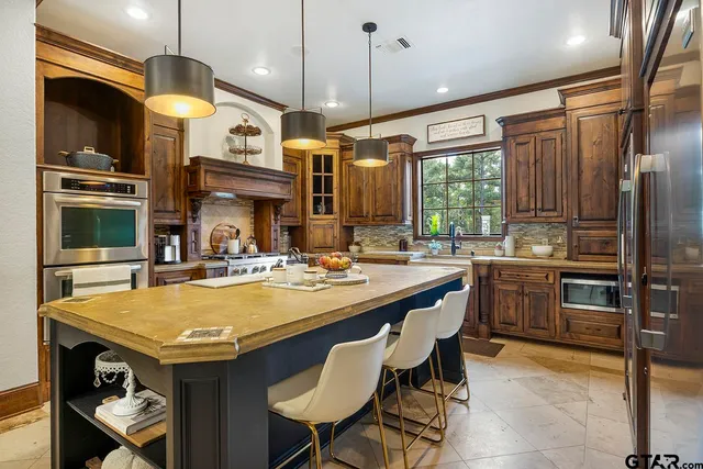 $1,290,000 | 2356 Anderson County Road 403, Palestine, TX 75803