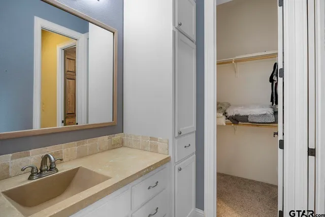 $1,290,000 | 2356 Anderson County Road 403, Palestine, TX 75803