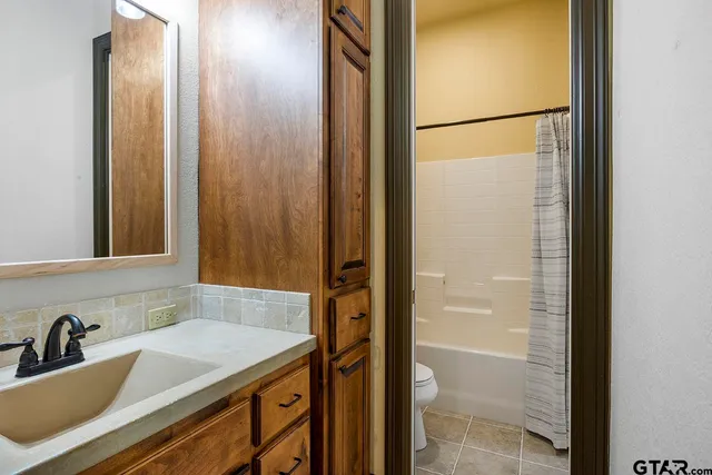 $1,290,000 | 2356 Anderson County Road 403, Palestine, TX 75803