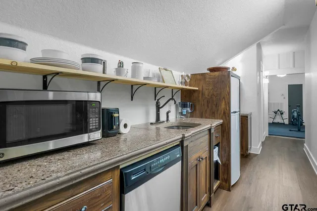 $1,290,000 | 2356 Anderson County Road 403, Palestine, TX 75803