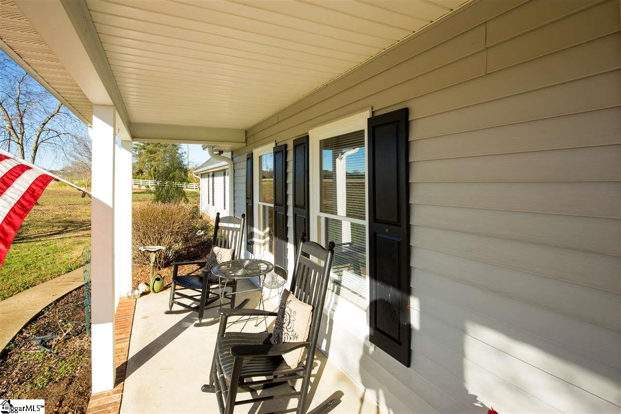 203 Jackson Grove Road Travelers Rest, SC 29690 - Photo 3 of 22 Gallery Image 3