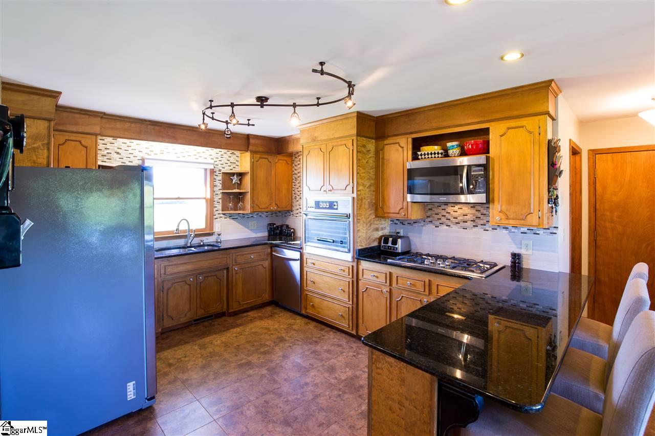 203 Jackson Grove Road Travelers Rest, SC 29690 - Photo 6 of 22 Gallery Image 6