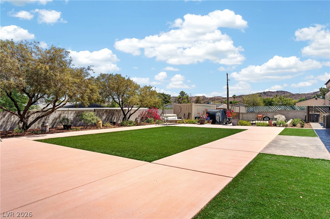 1640 Rocking Horse Drive Henderson, NV 89002 - Photo 55 of 88
