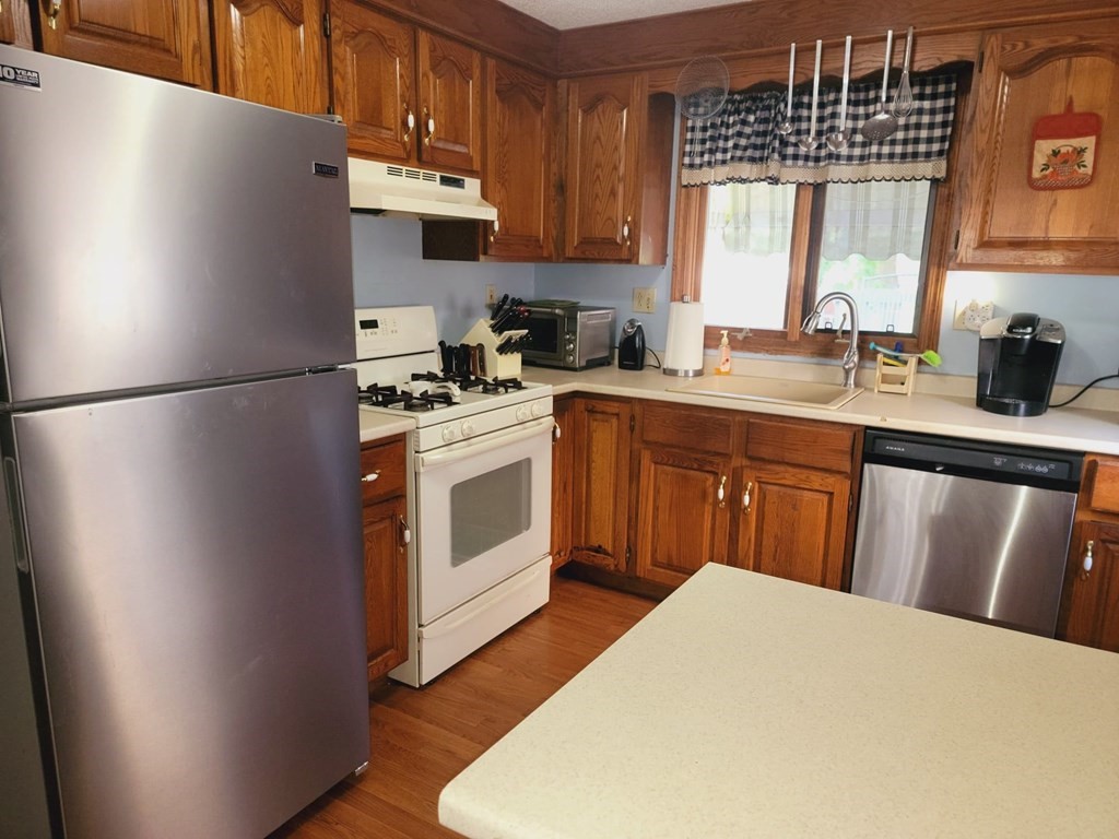 158 Pilgrim Road Haverhill, MA 01832 - Photo 8 of 25 Gallery Image 8