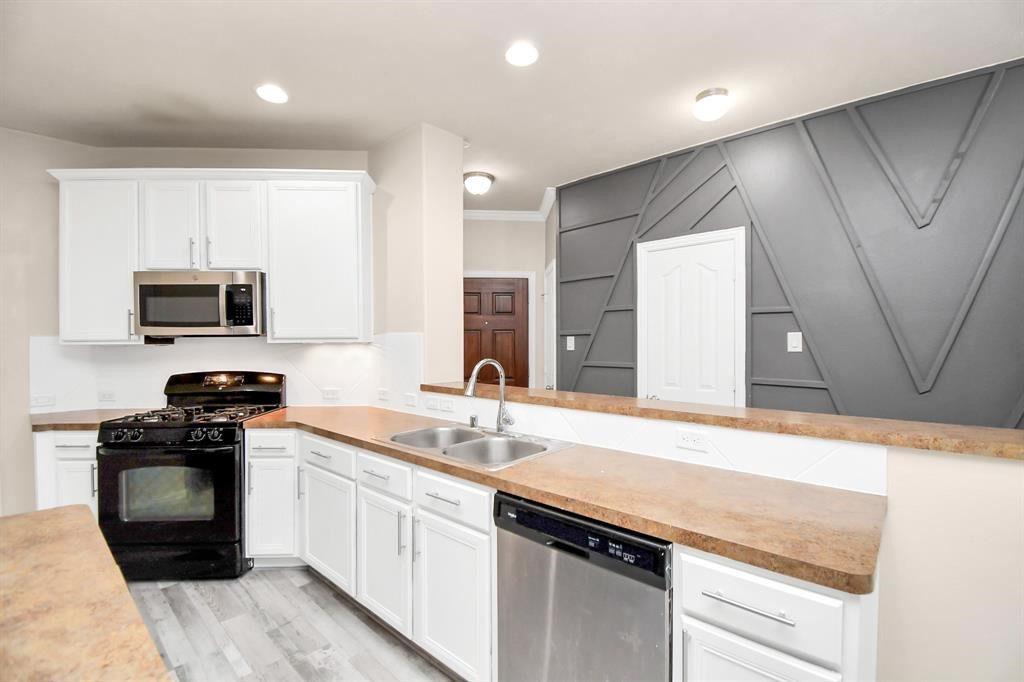 5203 Dartmoor Ridge Trail Houston, TX 77066 - Photo 19 of 42