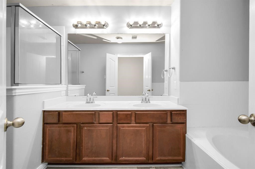 5203 Dartmoor Ridge Trail Houston, TX 77066 - Photo 33 of 42