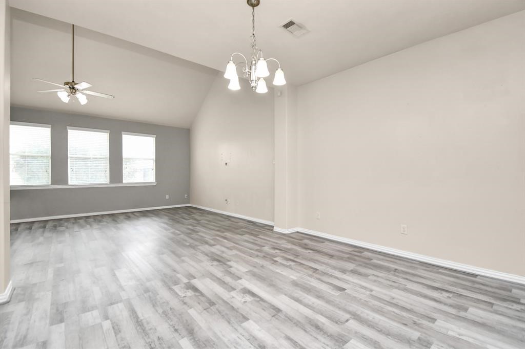 5203 Dartmoor Ridge Trail Houston, TX 77066 - Photo 10 of 42